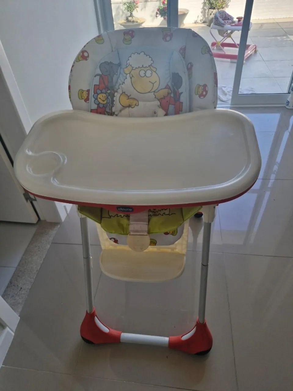 Cadeira de Alimentação Chicco para Bebê - Foto 4