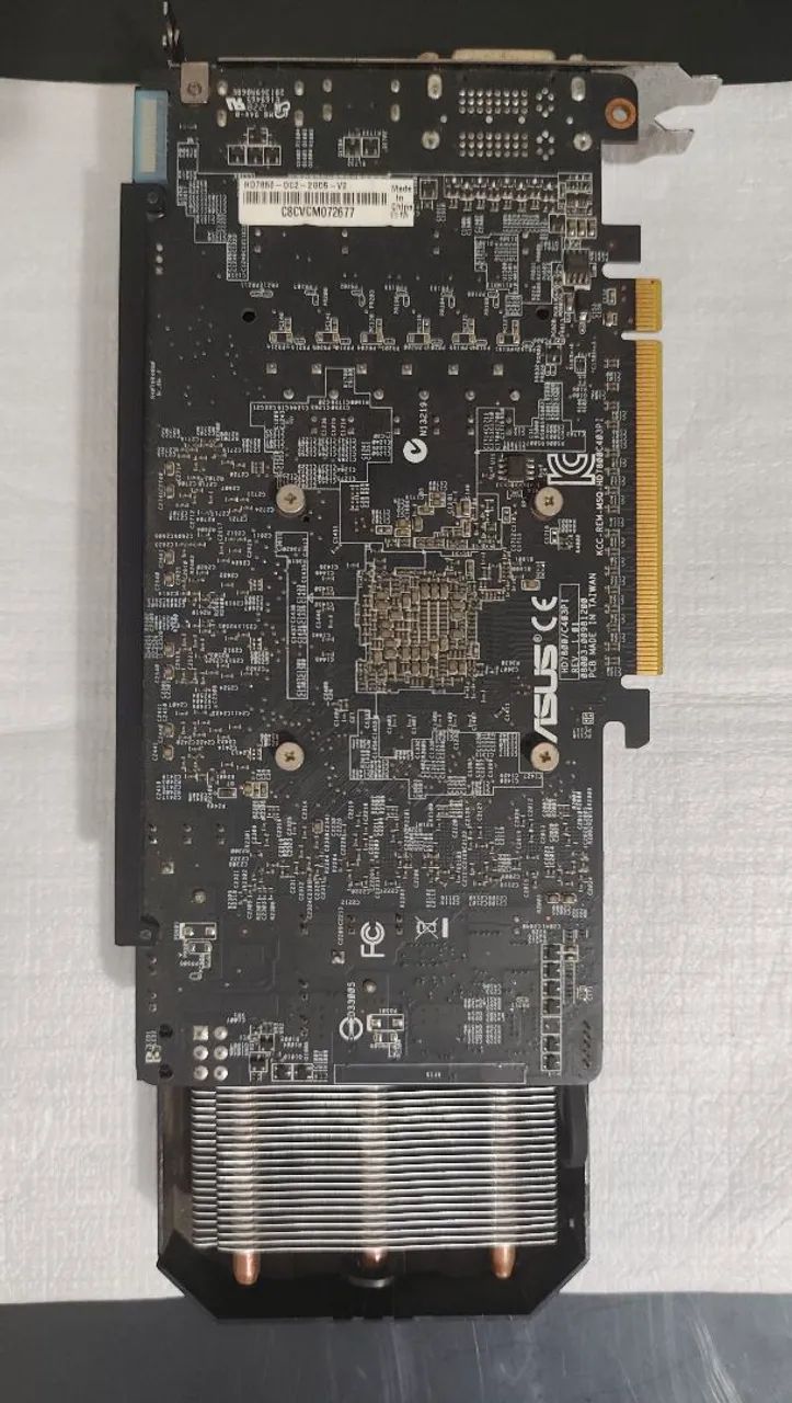 Asus HD7850 2Gb - Foto 5