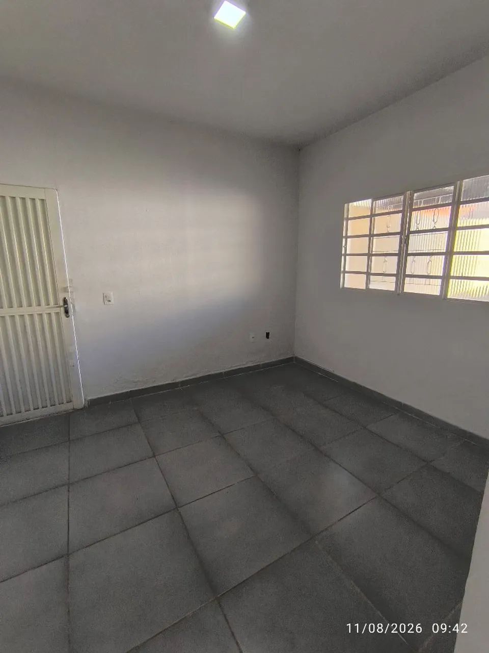 Aluga-se Casa no Setor Cândida de Morais - Foto 2