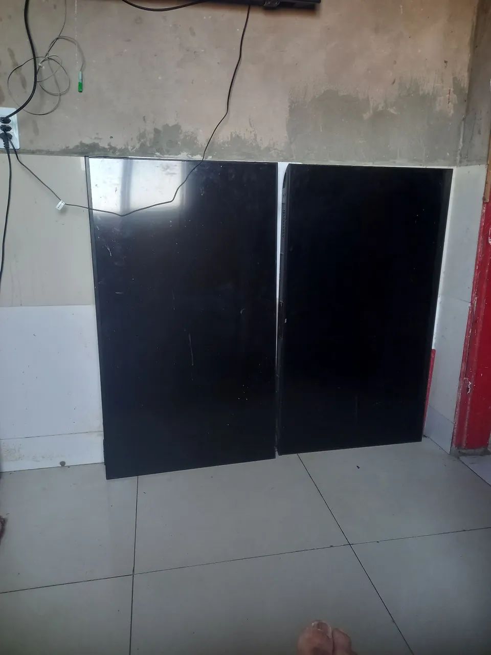 Vendo 02 TVs 50pl