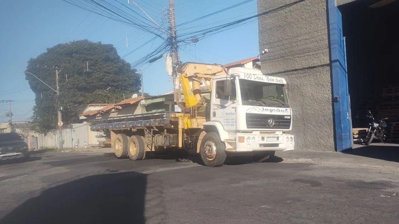 Caminhão munck  - Foto 2