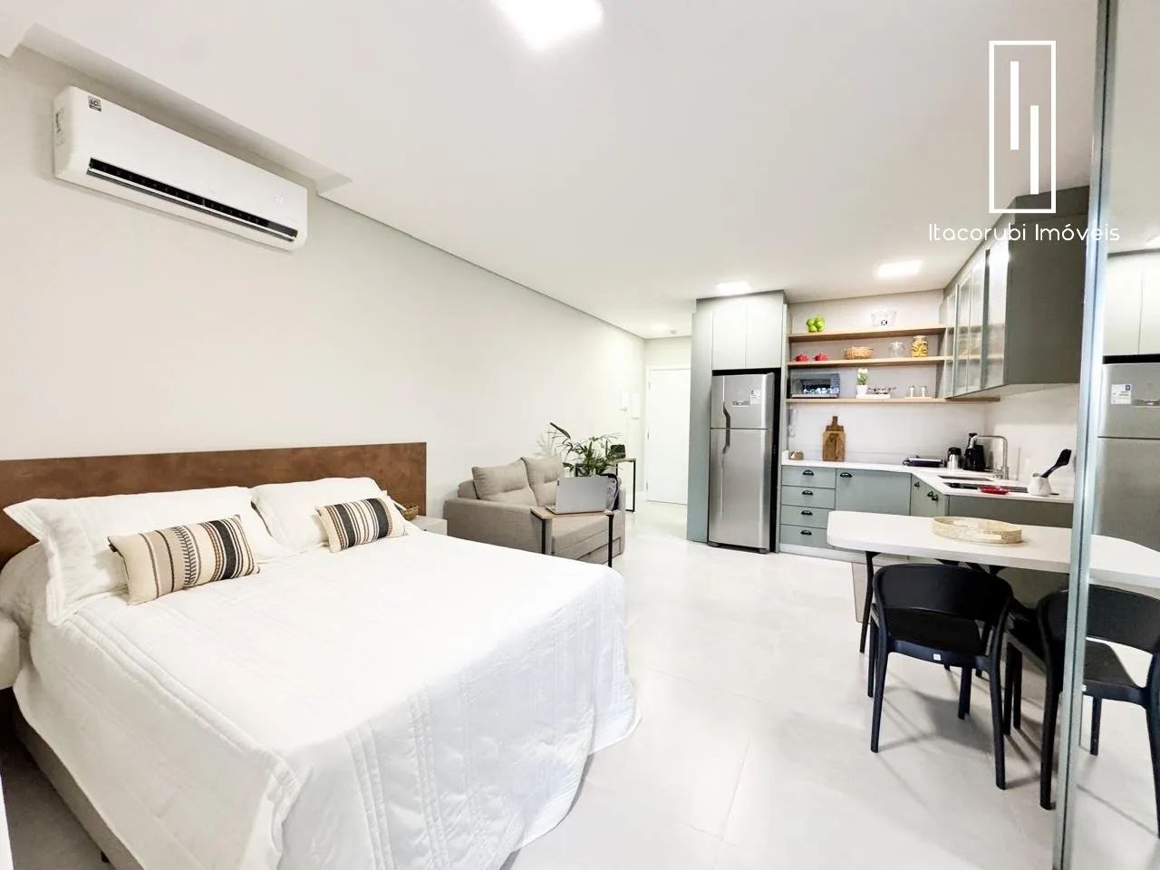 STUDIO MOBILIADO E EQUIPADO COM GARAGEM - Foto 4