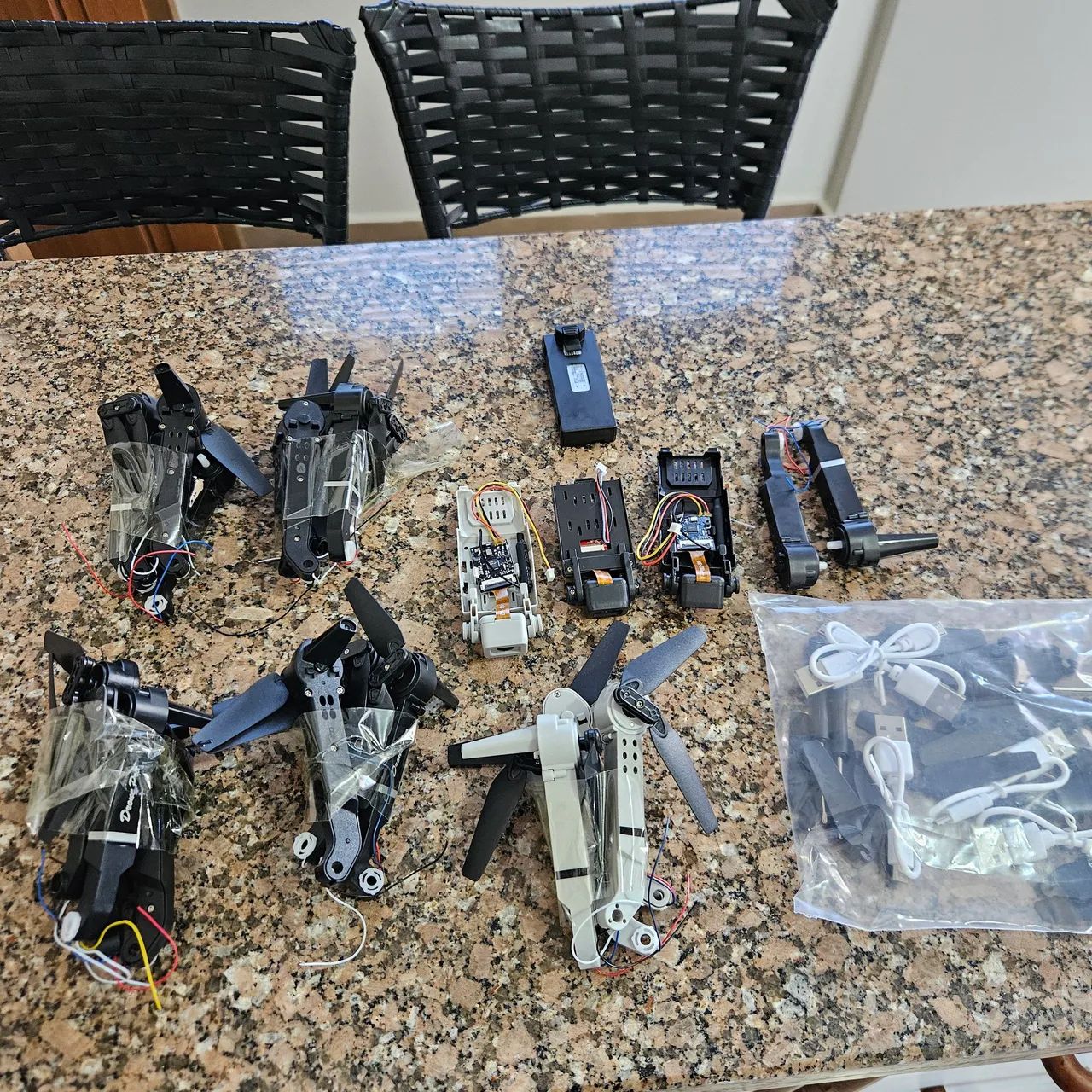 Lote peças para drone E88 e E99 - Foto 2