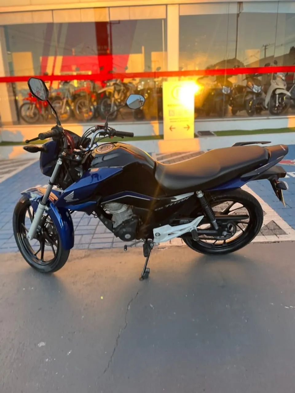 vendo troco financio titan 160 único dono moto quitada fipe 19 mil pix  - Foto 3