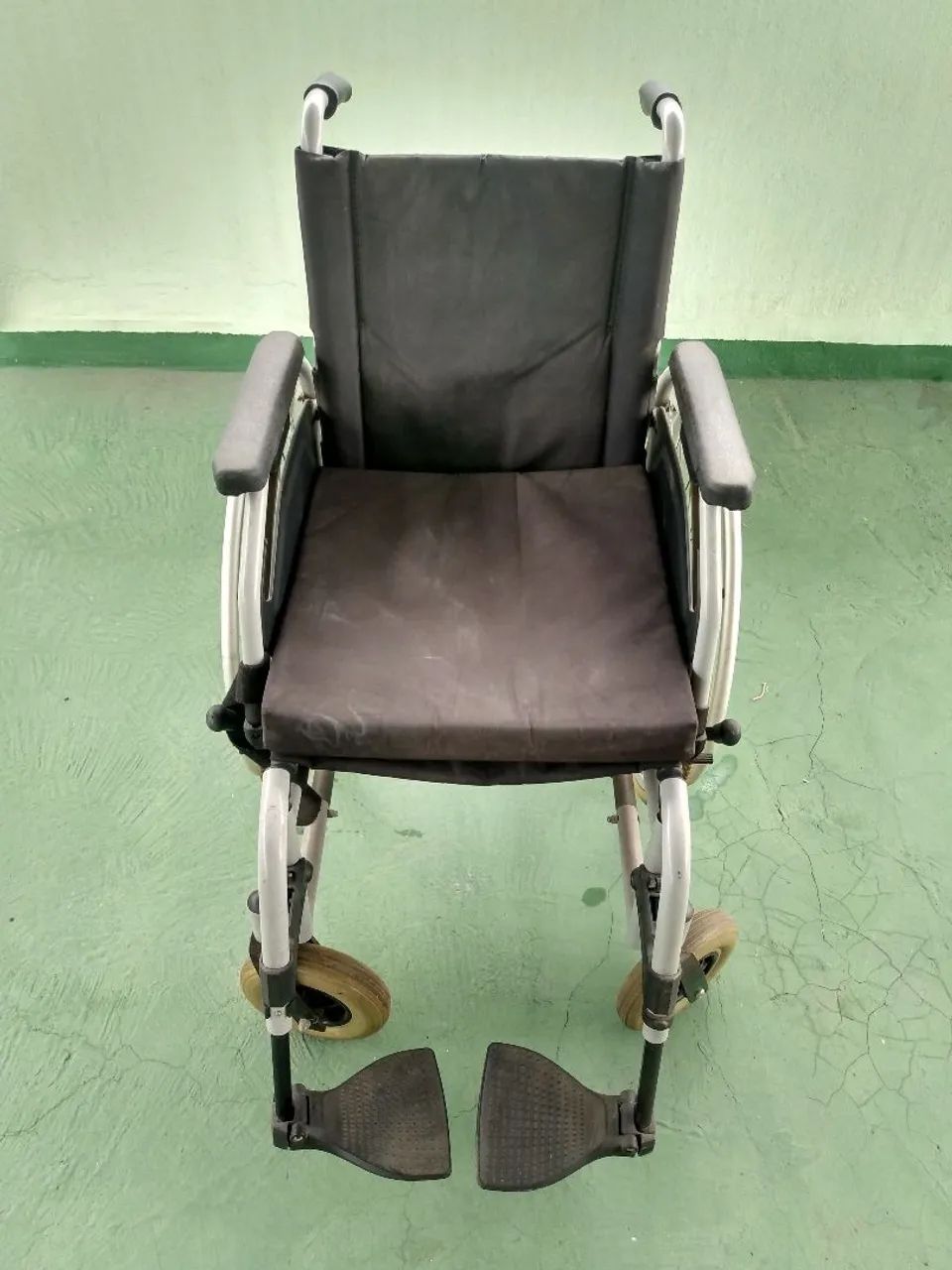 Cadeira de rodas  - Foto 2