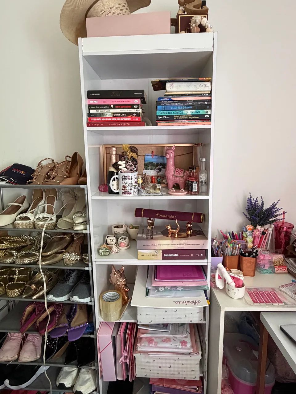 Prateleira de livros  - Foto 4