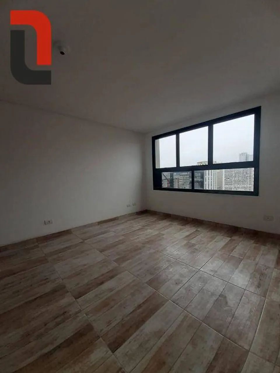 Sala comercial para venda por R$ 170.000 ou aluguel por R$ 600,00/mês - Centro - Curitiba/ - Foto 2