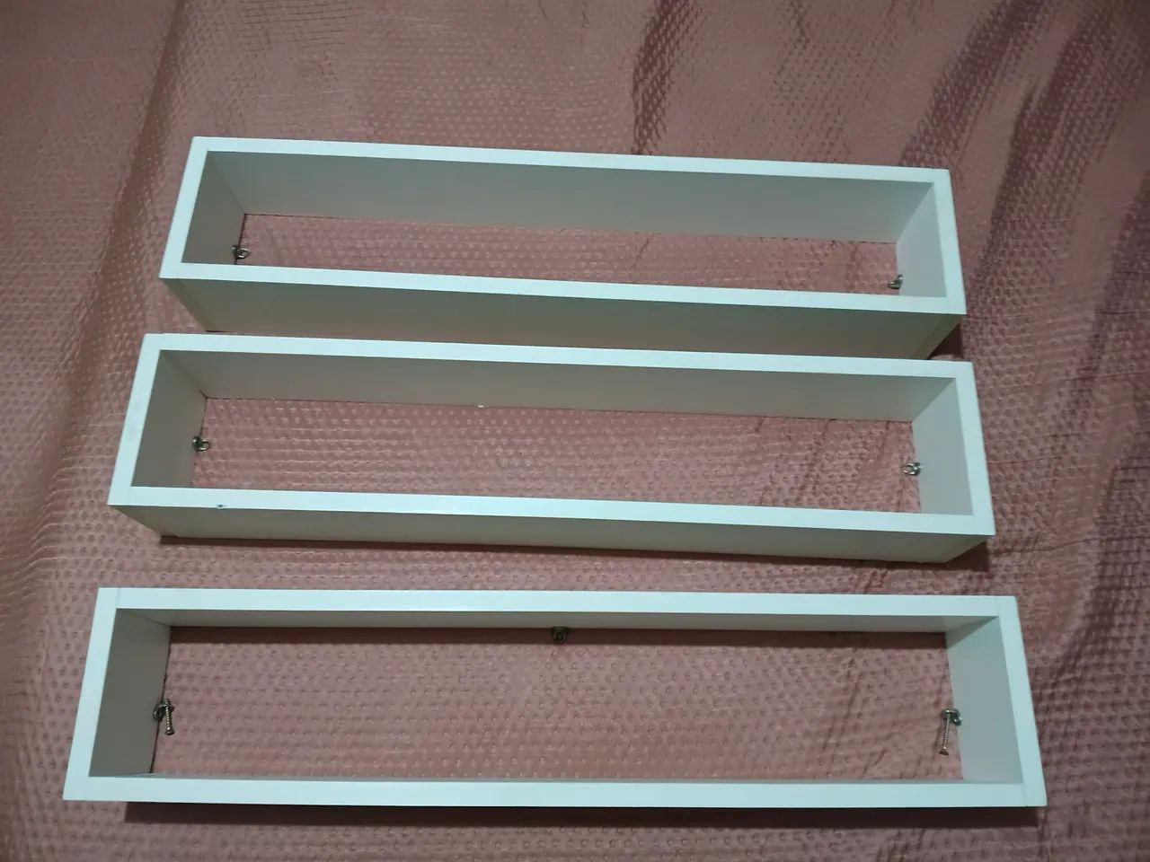 3 nichos brancos
