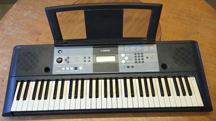 Teclado Musical Yamaha PSR-E233 - Foto 2