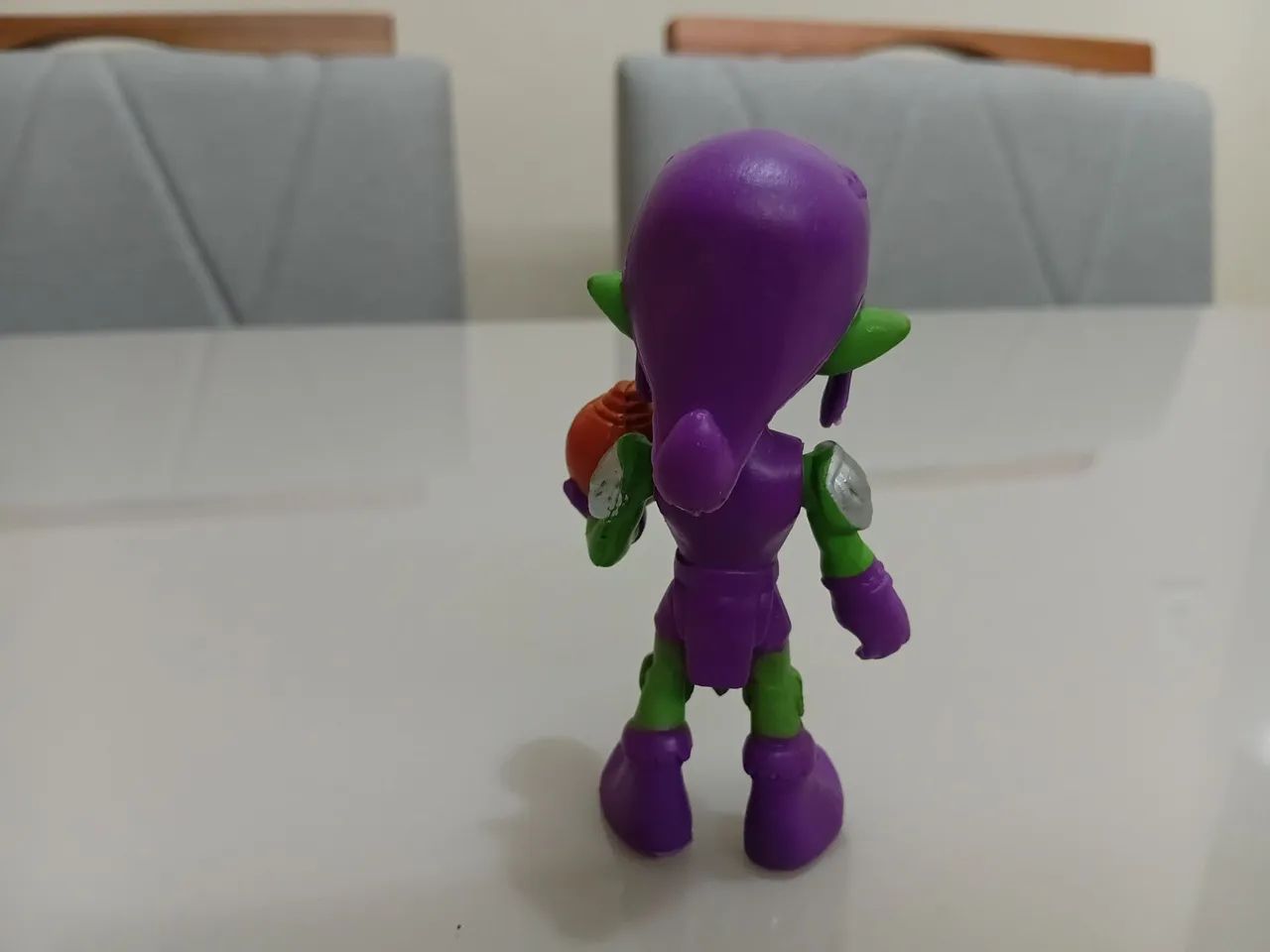 Boneco Duende verde articulado Hasbro  - Foto 4