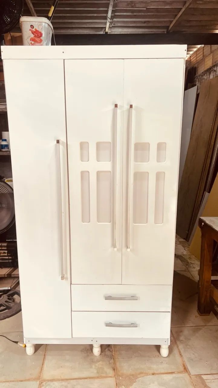 Guarda-roupa branco MDF 