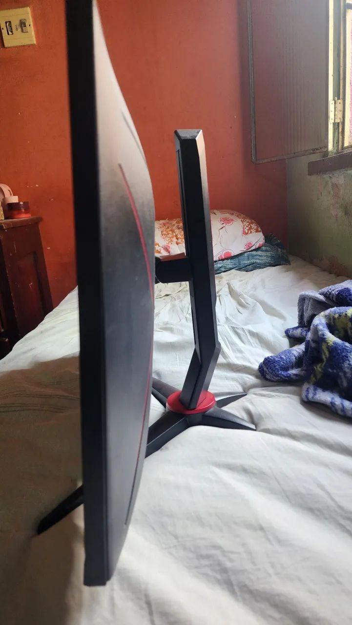 MONITOR GAMER AOC - Foto 3