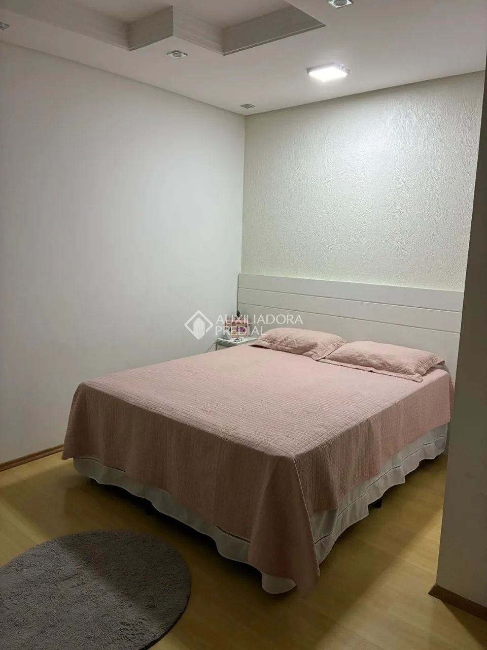 LINDO SOBRADO TOTALMENTE REFORMADO - CONFORTO, SOFISTICAÇÃO E ÁREA GOURMET! - Foto 5