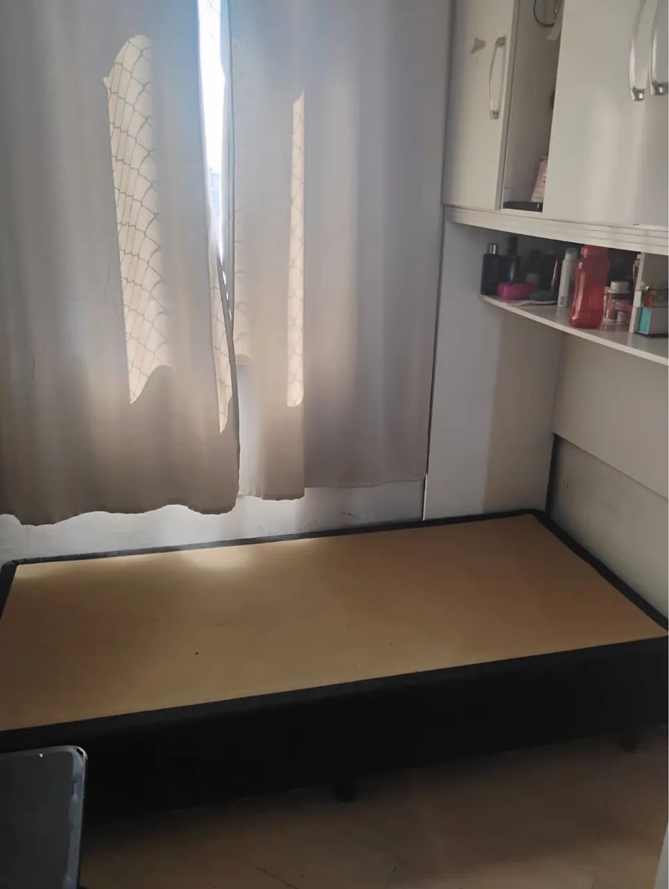 Box cama de solteiro em ótimas condições - Foto 3
