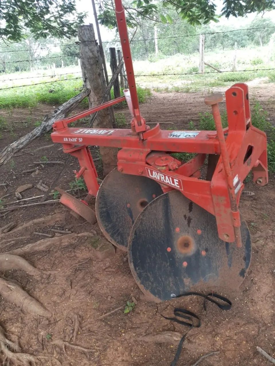 Arado de discos AR 2×26 SF