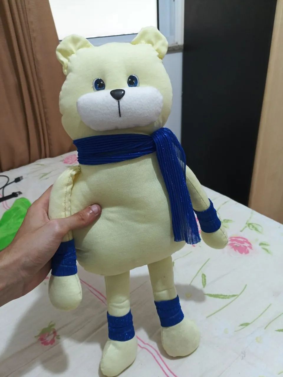 Urso articulado com algodão 