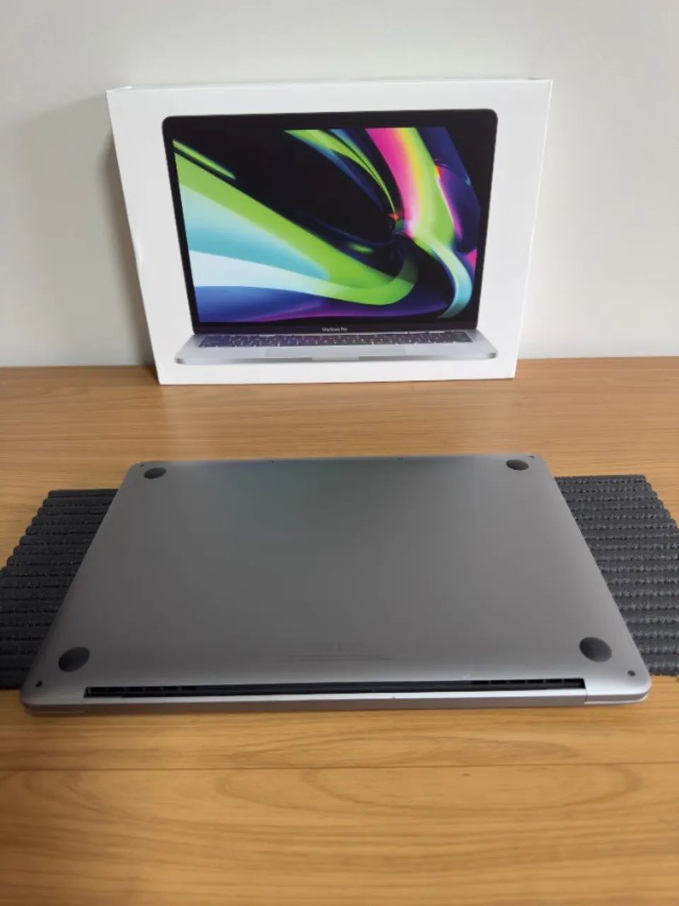 MacBook本体 MacBookPro 8G/256G M2 MacBook本体