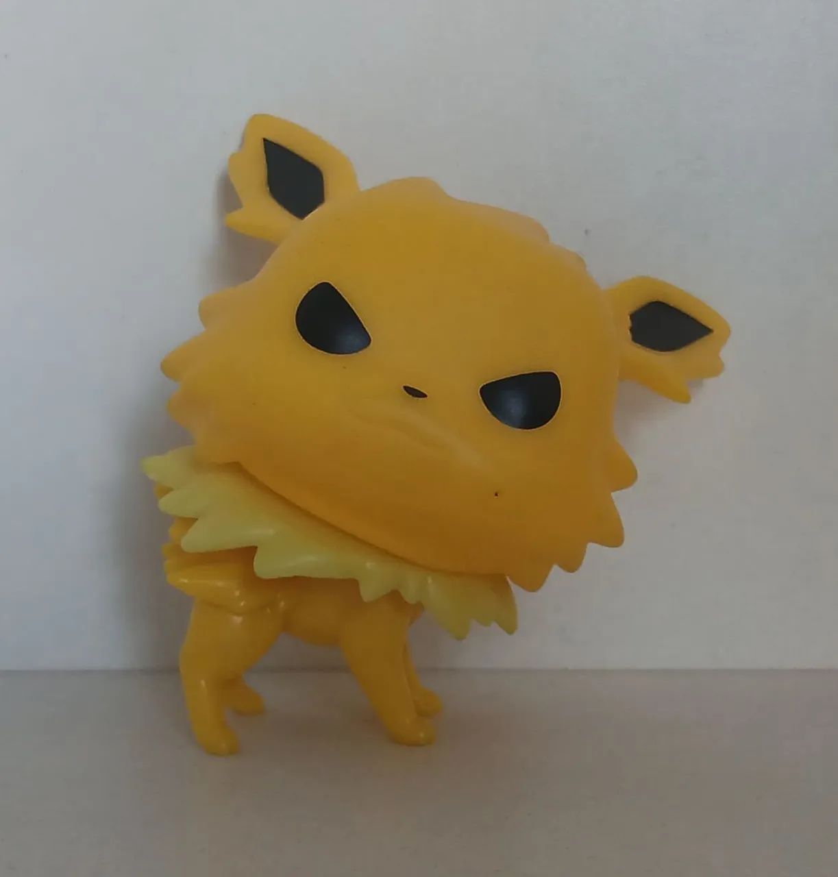 BONECO FUNKO POP POKEMON JOLTEON 