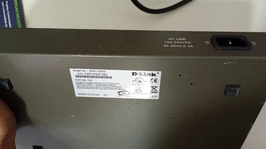 Switch D-Link DES-1024D Fast Ethernet - Foto 2