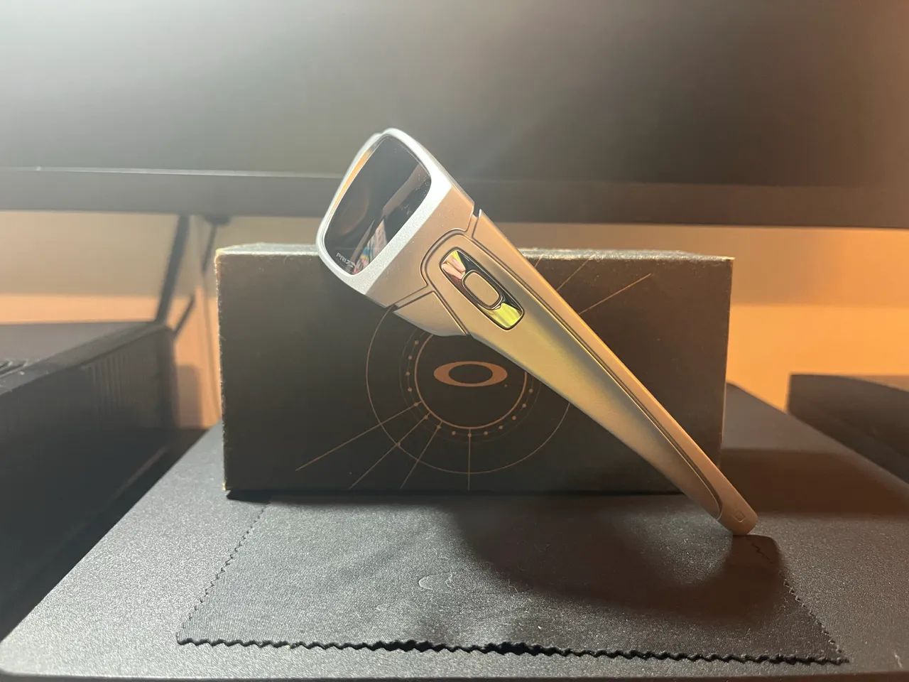 Oakley fuel Cell Frame X Silver lentes Prizm Black NOVA - Foto 2