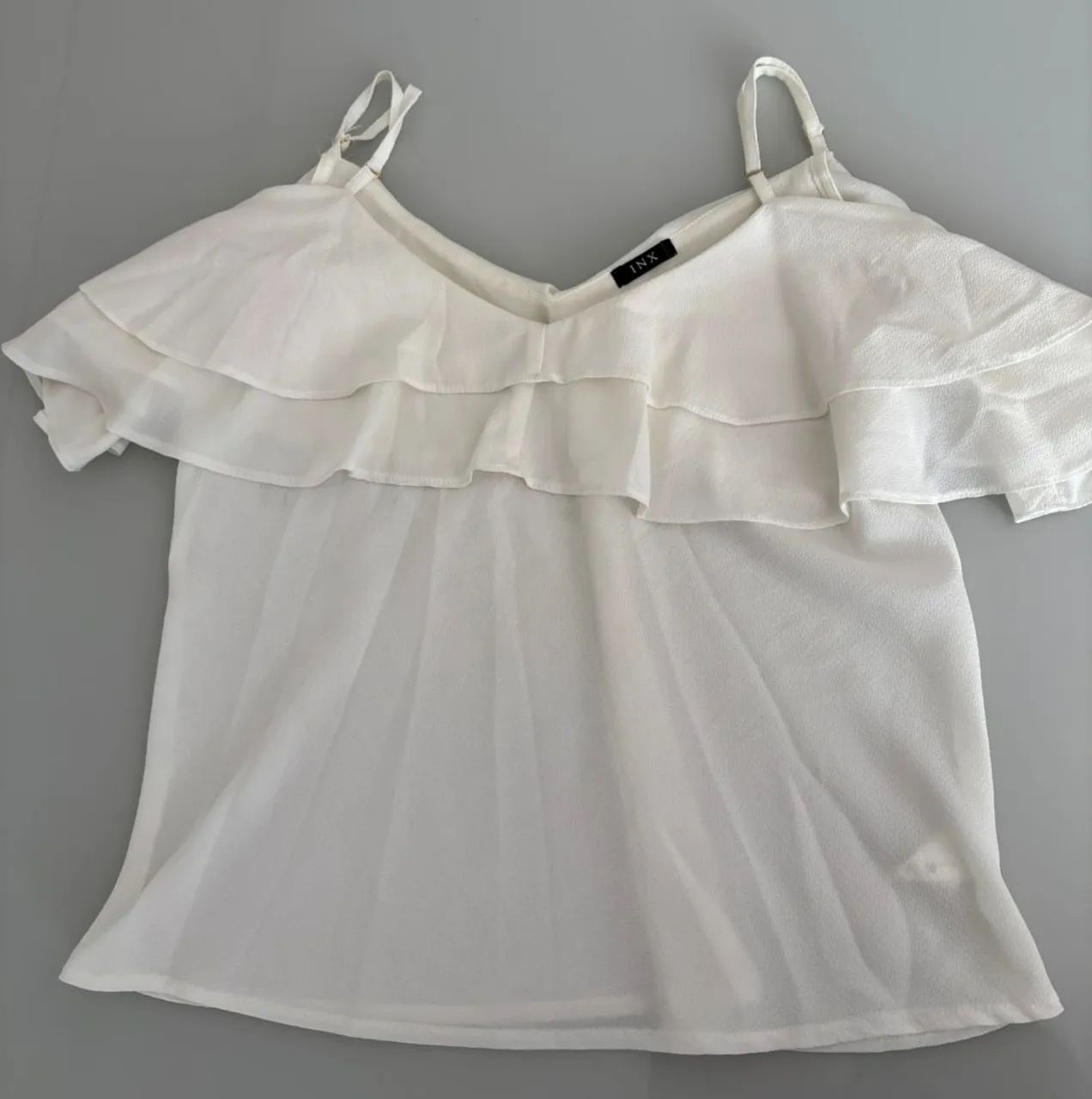 Blusa Regata com Babados