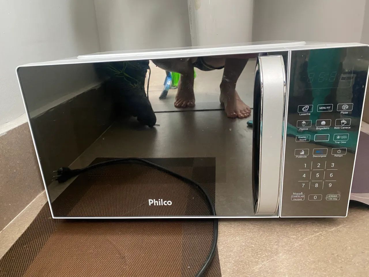 MICROONDAS PHILCO SEMI NOVO