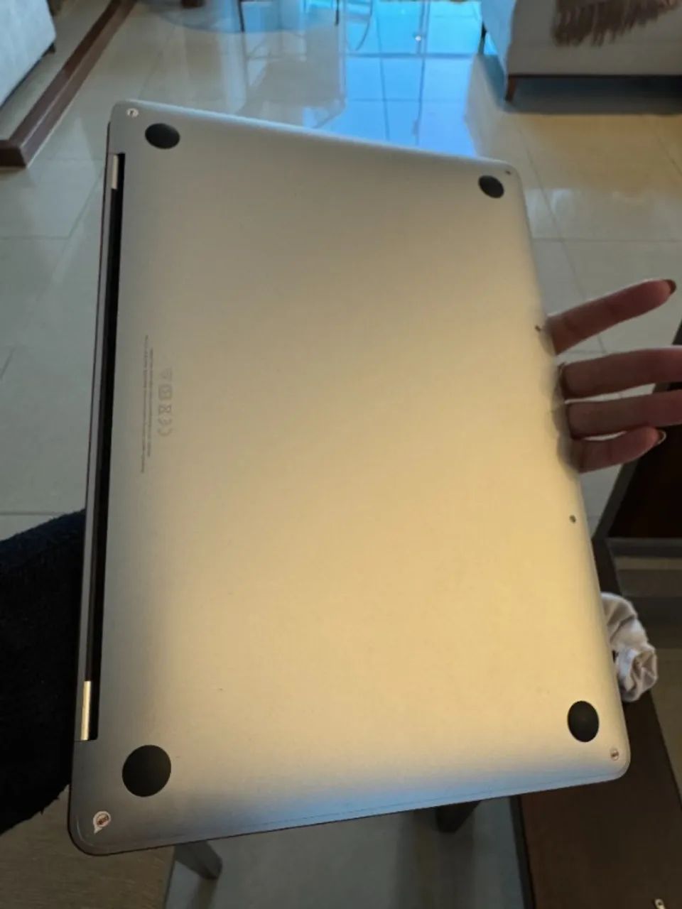 Vendo Macbook Pro 2022  - Foto 2