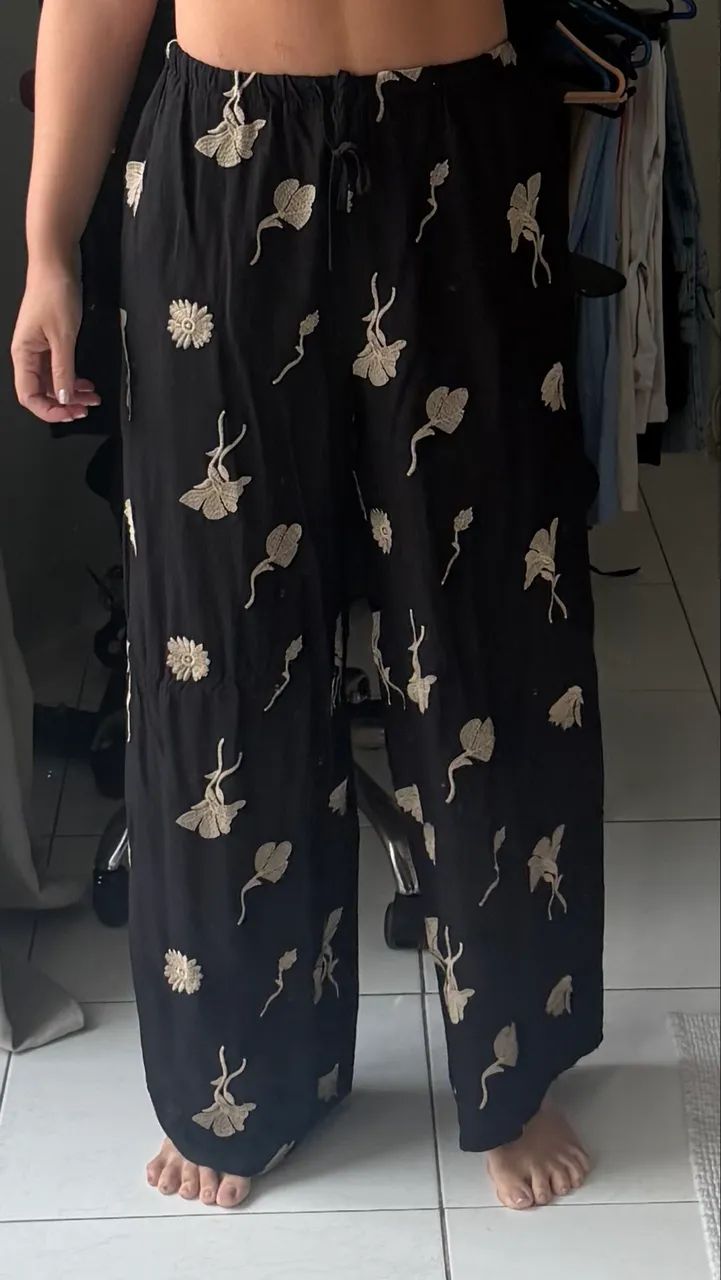 CALÇA SHEIN BORDADA TAM L ( G )