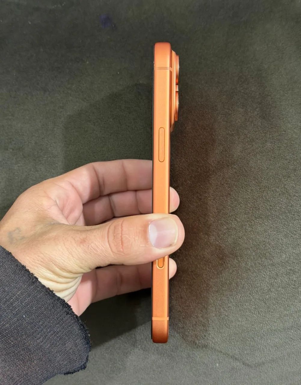 iPhone 17 Pro Max 256gb - laranja - Foto 2