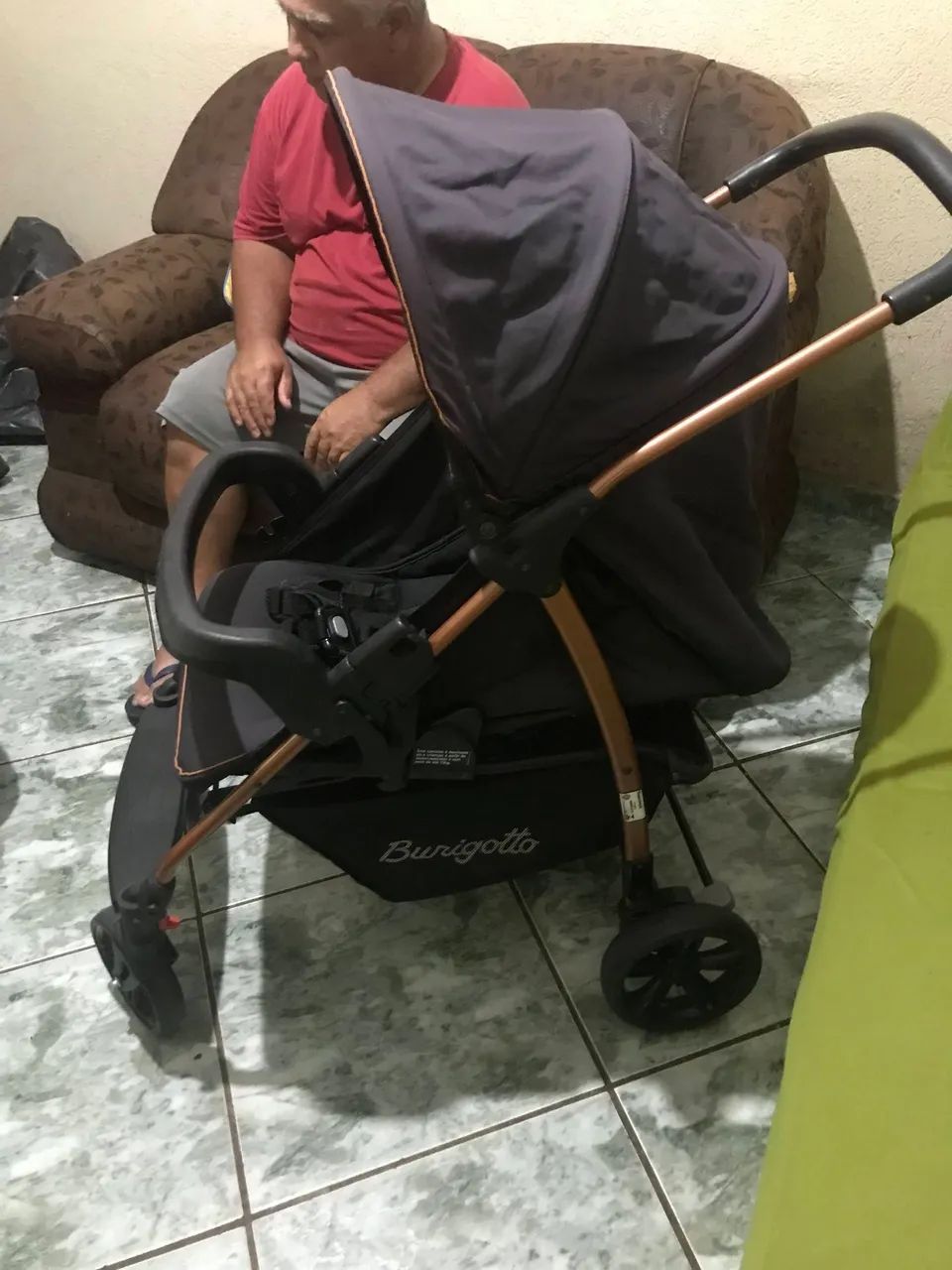 Carrinho de bebe + bebê conforto  - Foto 4