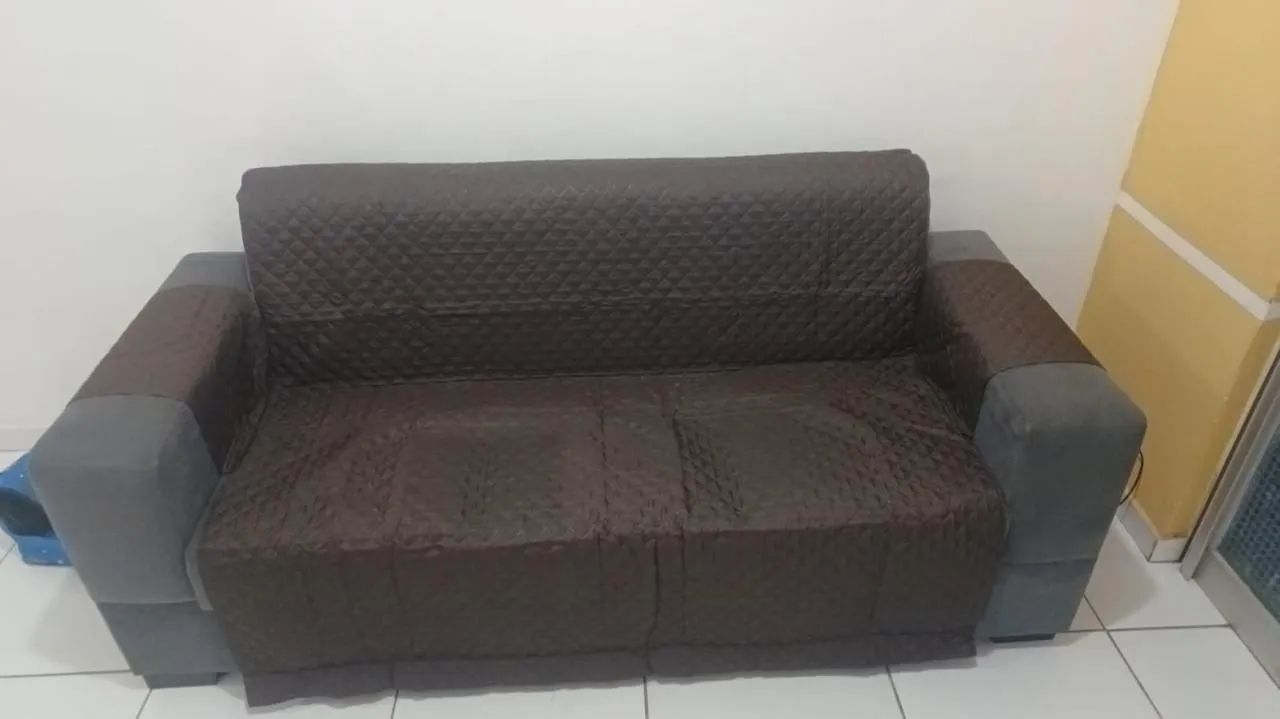 Sofá 3 lugares 