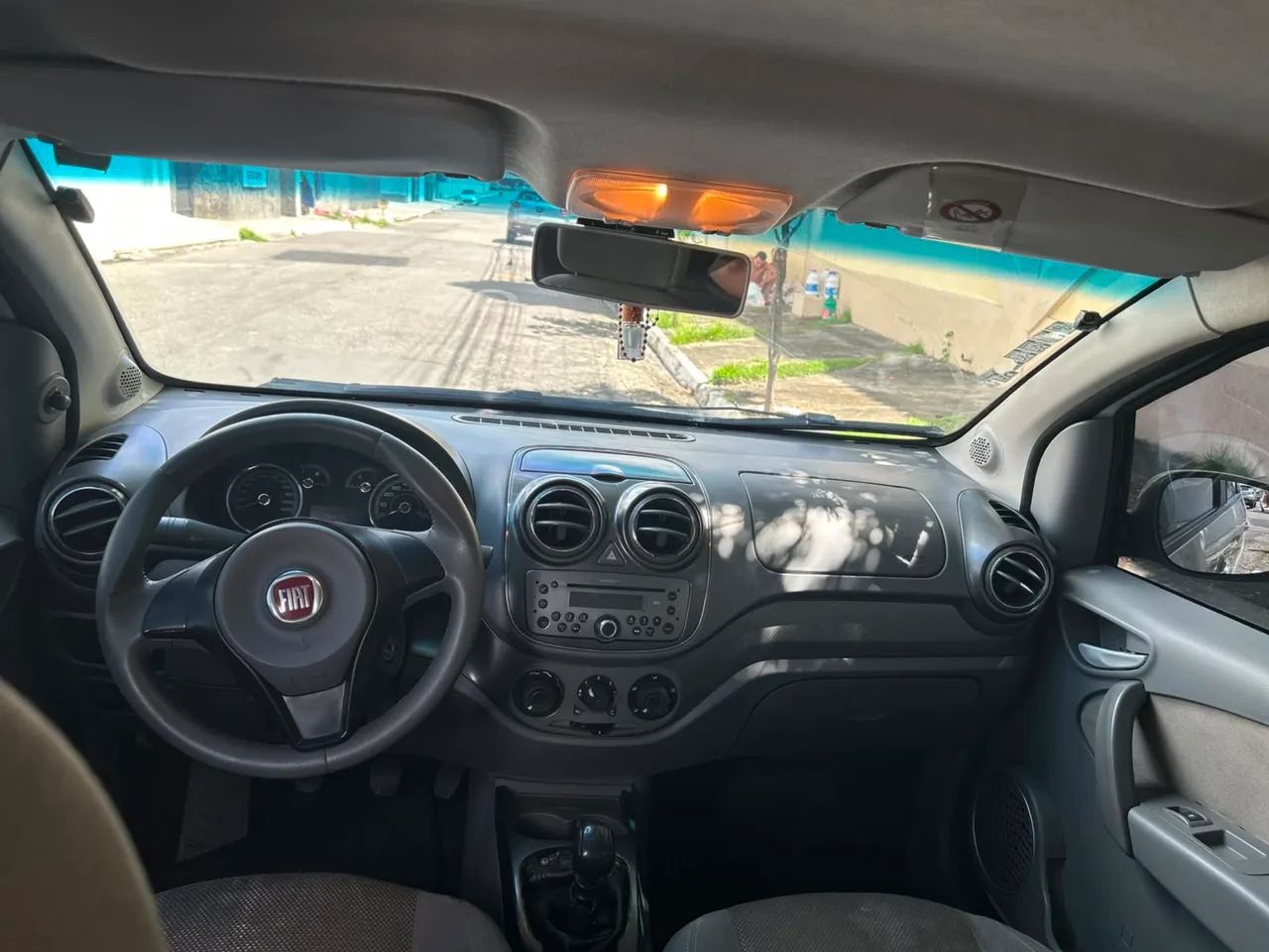 Fiat Palio Essence 1.6 Flex 16V 5P 2014 - Foto 4