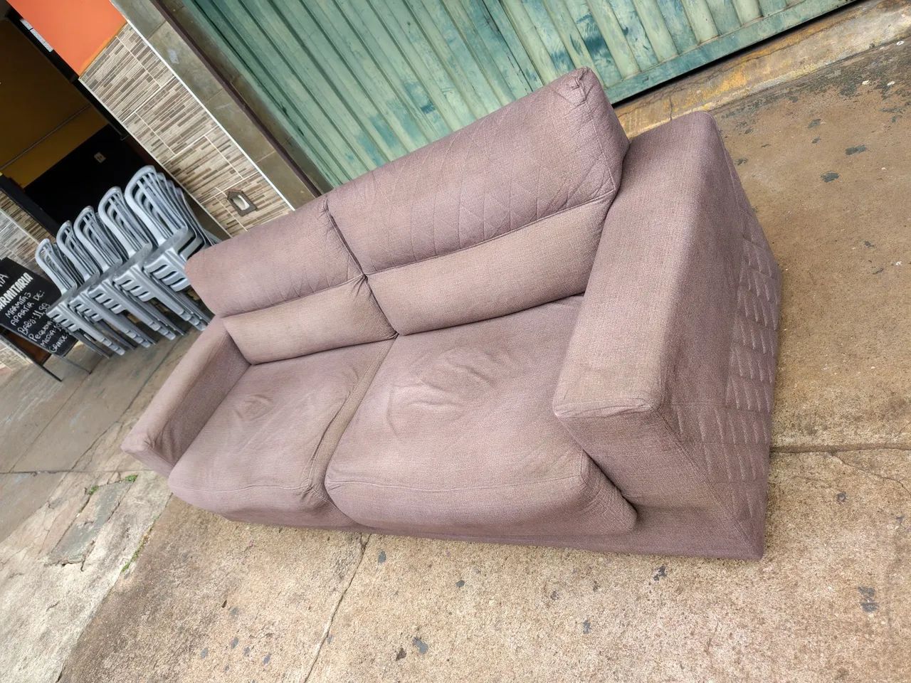 Vendo sofá de 4 lugares marrom  - Foto 4
