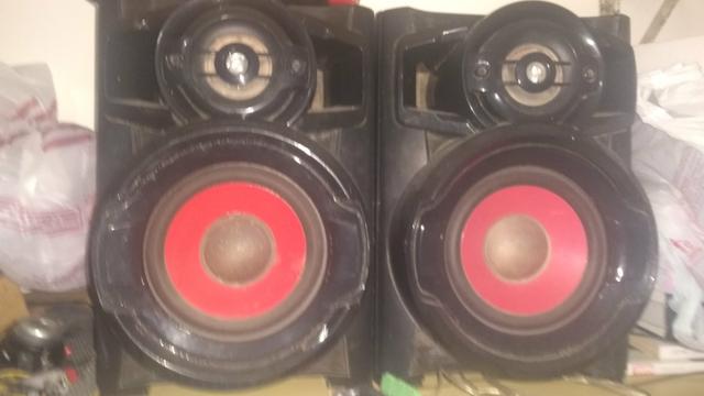 Caixas de som LG