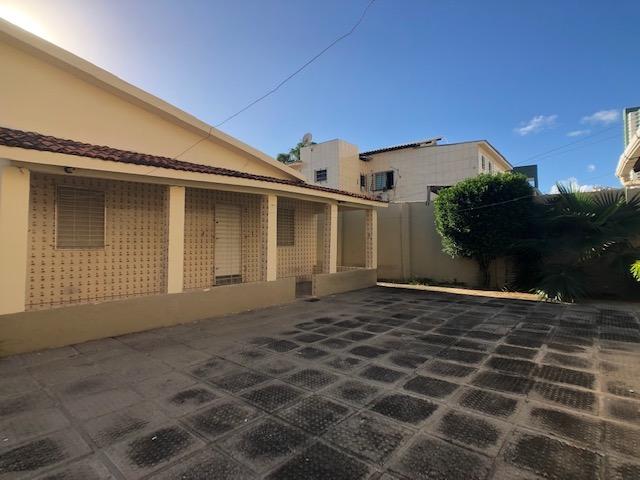 Casa em avenida ideal para comércio, terreno 12x30m, 4 quartos - Foto 3