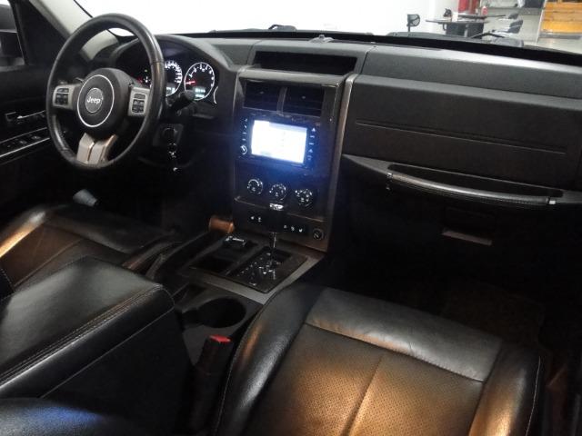 Jeep Cherokee Limited 3.7 4x4 V6 12V Aut - Foto 8