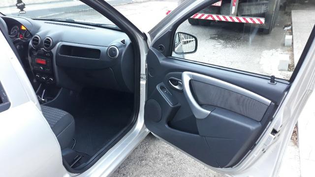 Sandero Expression 12 1.6 8V - Foto 16