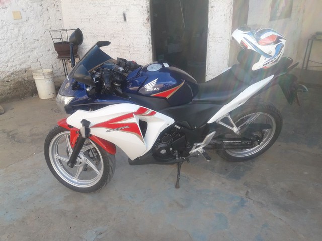 CBR 250R