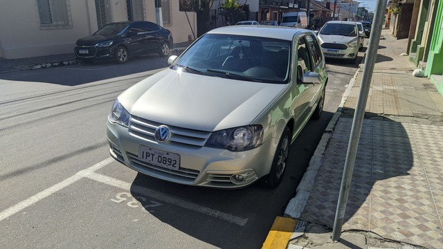 GOLF SPORTLINE 1.6 ÚNICO DONO 72MIL KM