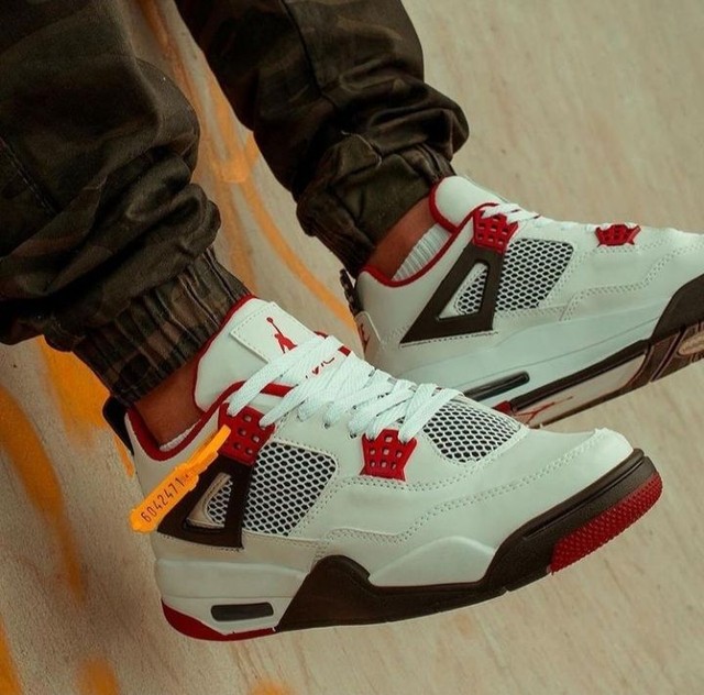 jordan 4 primeira linha