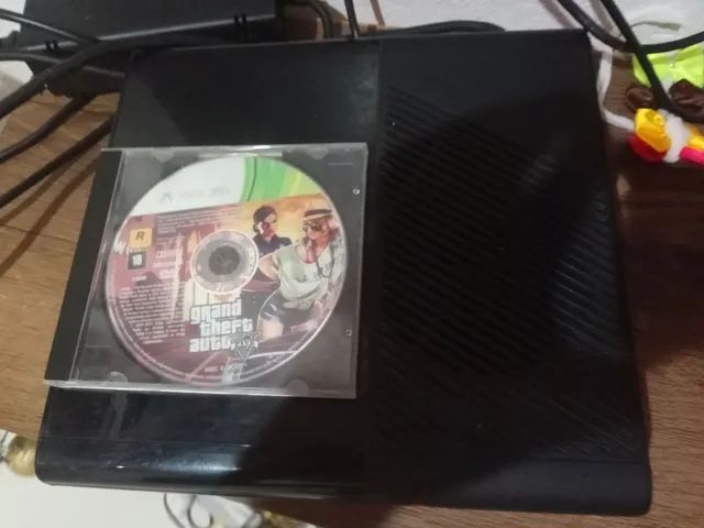 vendo Xbox 360 desbloqueado impecável 300$ - Hobbies e coleções - Vila São  Tiago, Piraquara 1247668031