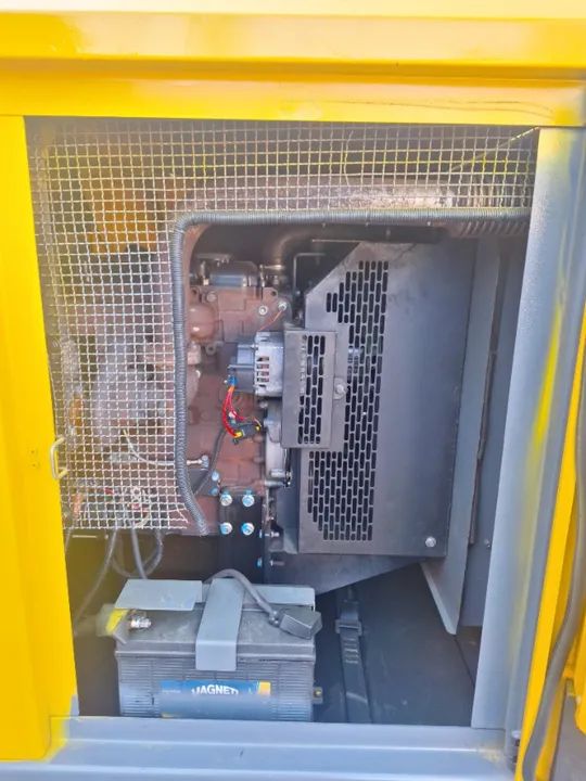 GERADOR DE ENERGIA 105KVA ATLAS COPCO SILENCIADO ANO 2013 - Foto 2