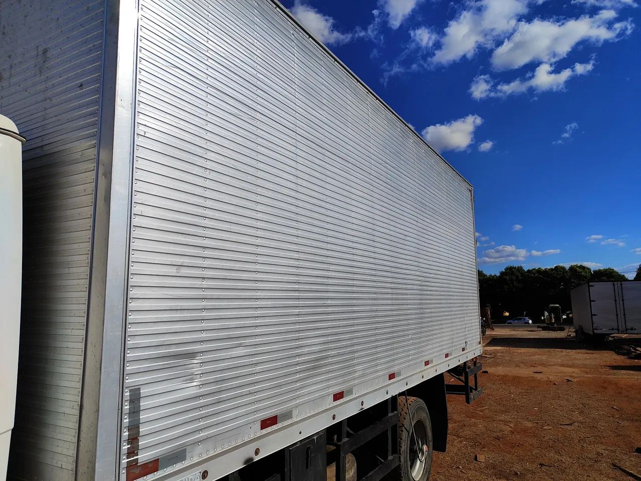 Baú pra caminhão toco - Foto 2