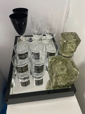 Bandeja com taças e copos  - Foto 2