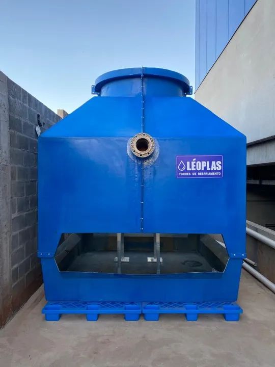 Torres de resfriamento de água, diversas capacidades... 