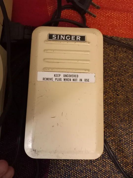 Máquina de Costura Singer Overlock 2054 - Foto 4