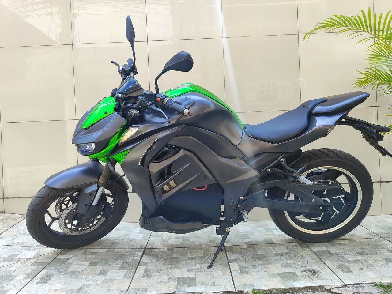 Moto Z 1000 elétrica, Blackhawk Bashi 5000w
