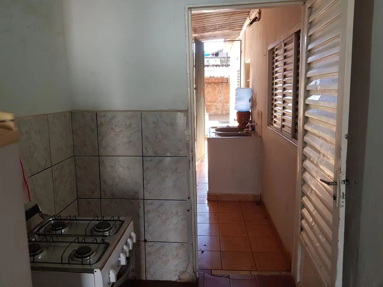 Casa mobiliada com 3 dormitórios e 3 banheiros.Jardim Soares - Barretos/SP - Foto 4