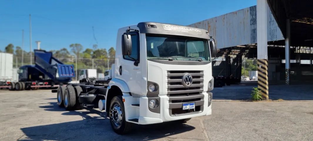 Vw 17280 6x2 / 24280 Baixo Km Entre Eixo 4,80 Ano 2019