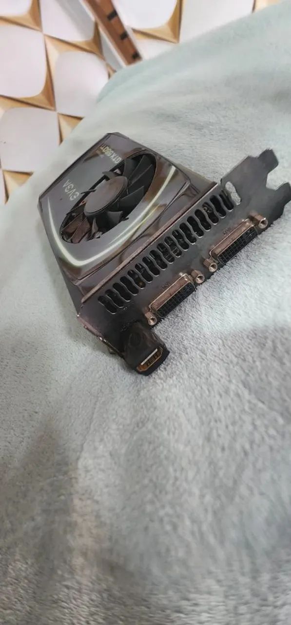 VENDO/TROCO - GTX 550 TI 1GB + 198BTS RODA VARIOS JOGOS - Foto 4